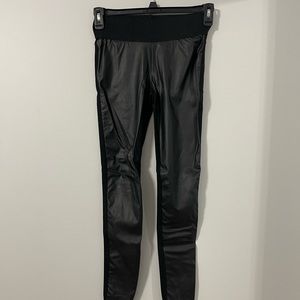 Black leather front leggings Small